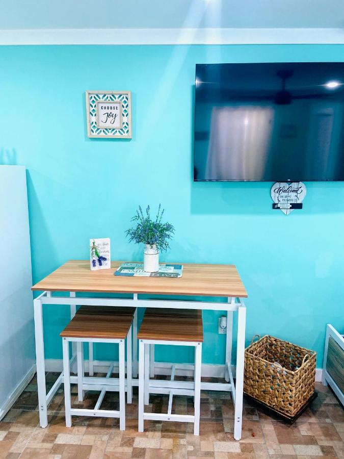 Beautiful And Comfortable Rom Apt # 2 Tampa Bagian luar foto